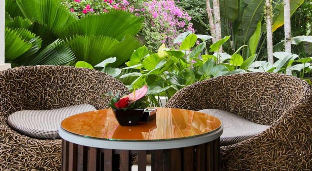 Phuket Ayara Hilltops - Adults & Young Adults 16+ Only מראה חיצוני תמונה